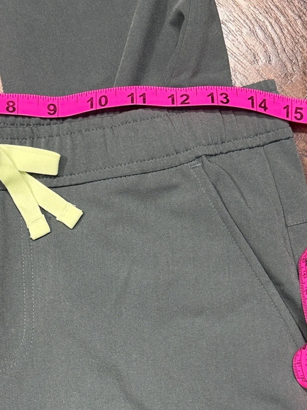 NEW Figs Men's Tansen Joggers Scrubs